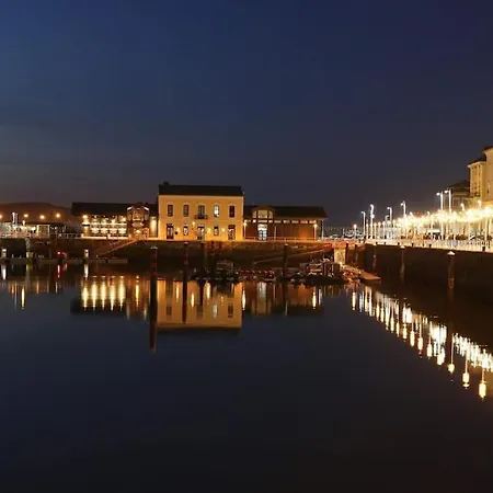 Espectacular Piso En La Playa גיחון