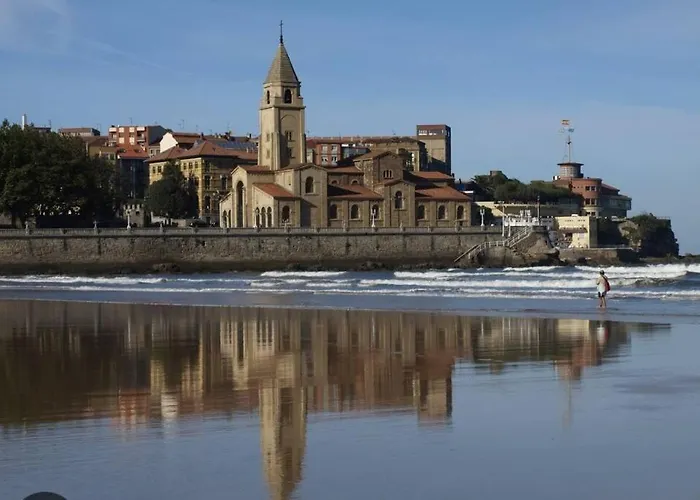 Espectacular Piso En La Playa * Gijón