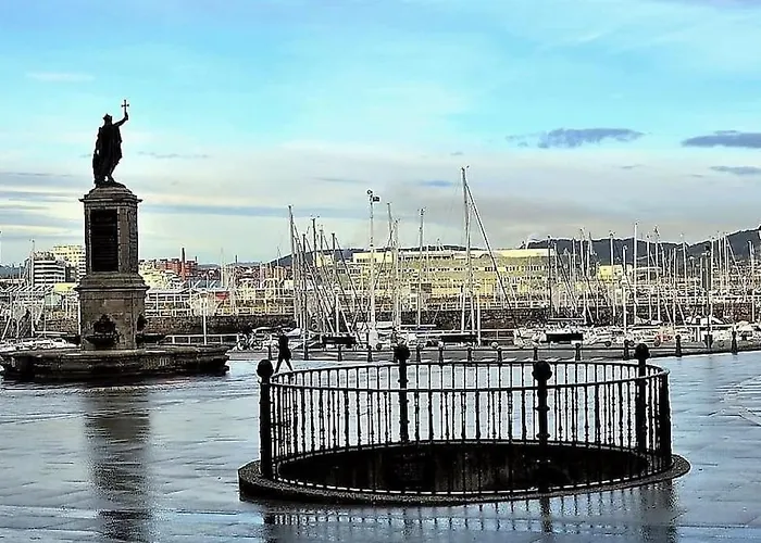 Espectacular Piso En La Playa * Χιχόν